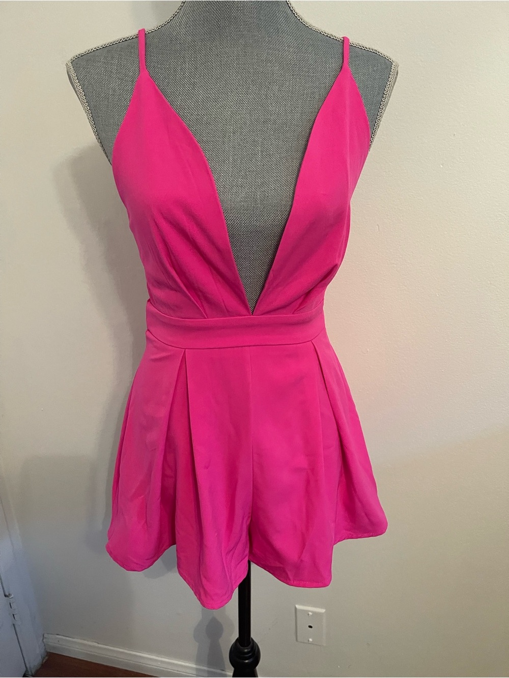 Hot Pink Plunge Romper. Size Small